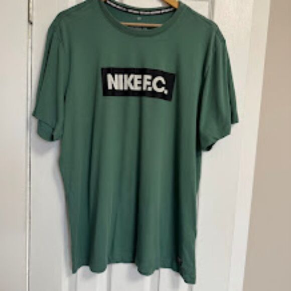 Nike F.C. Soccer Athletic Cut Short Sleeve T-Shirt Men’s XL Light Green - Picture 4 of 9